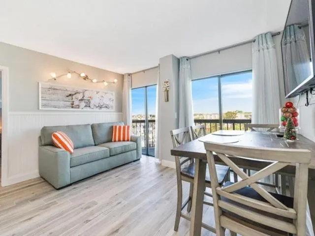 Condotel by Universal Studios-The Enclave, Orlando (FL), United States