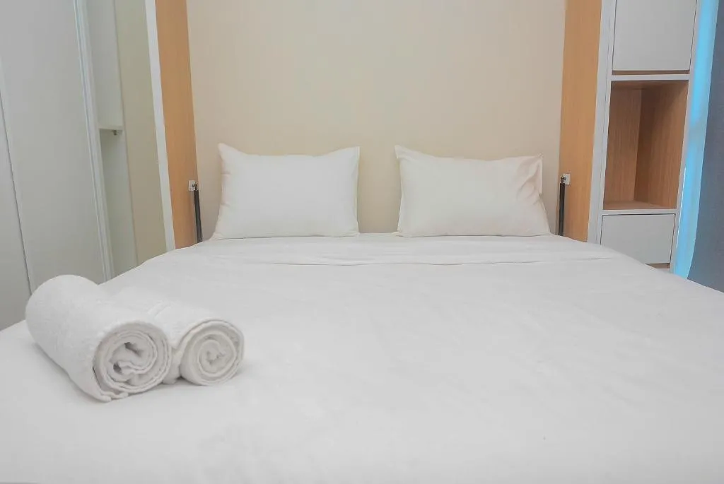 Best Studio Room with Wall Bed Tifolia Apartment By Travelio, Jakarta, Indonezia