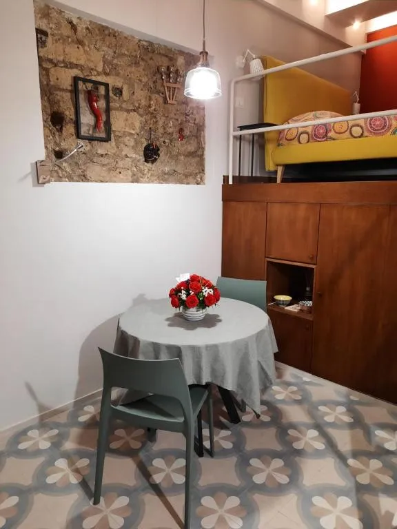 IL BASSO ACCOMODATION, Napoli, Italia