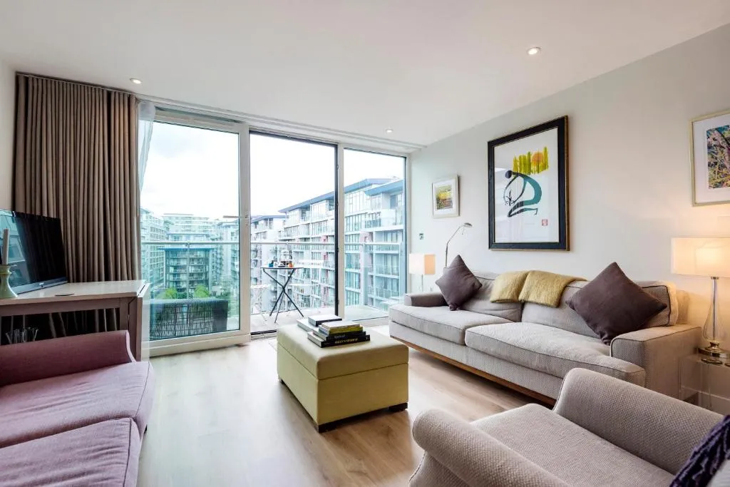 Immaculate Battersea home by the River Thames, Londra, Marea Britanie