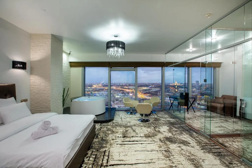 Rockmond 48 Lux, Moscova, Rusia