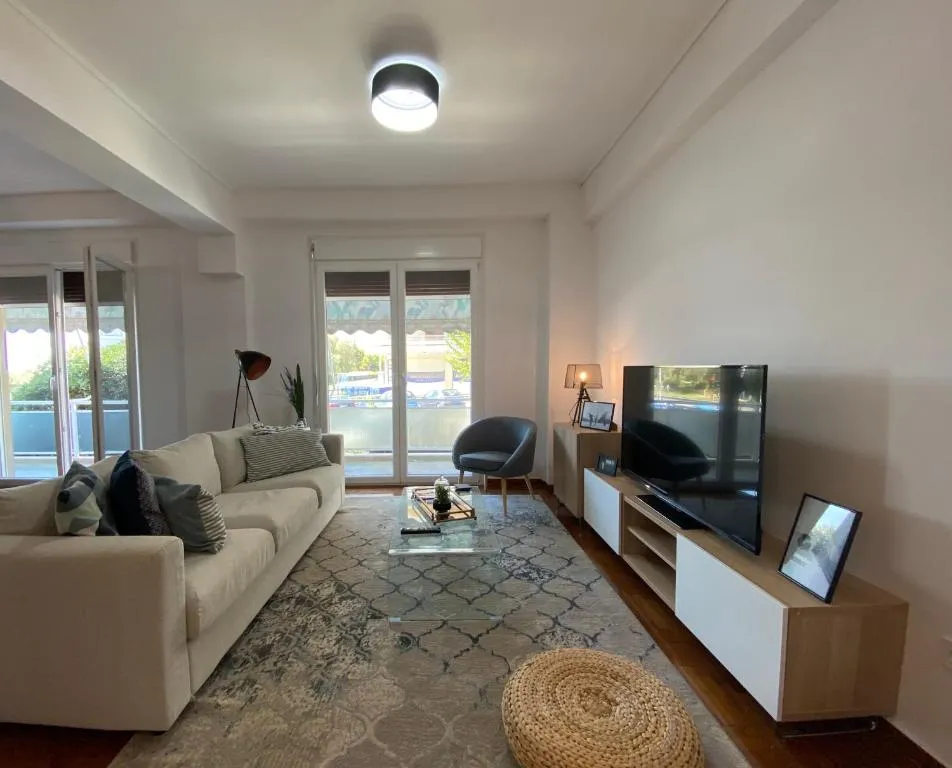 Spacious Renovated Flat, Athens, Greece