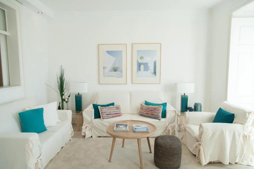 Feels Like Home Madragoa Fresh Design Apartment, Amadora, Portugal