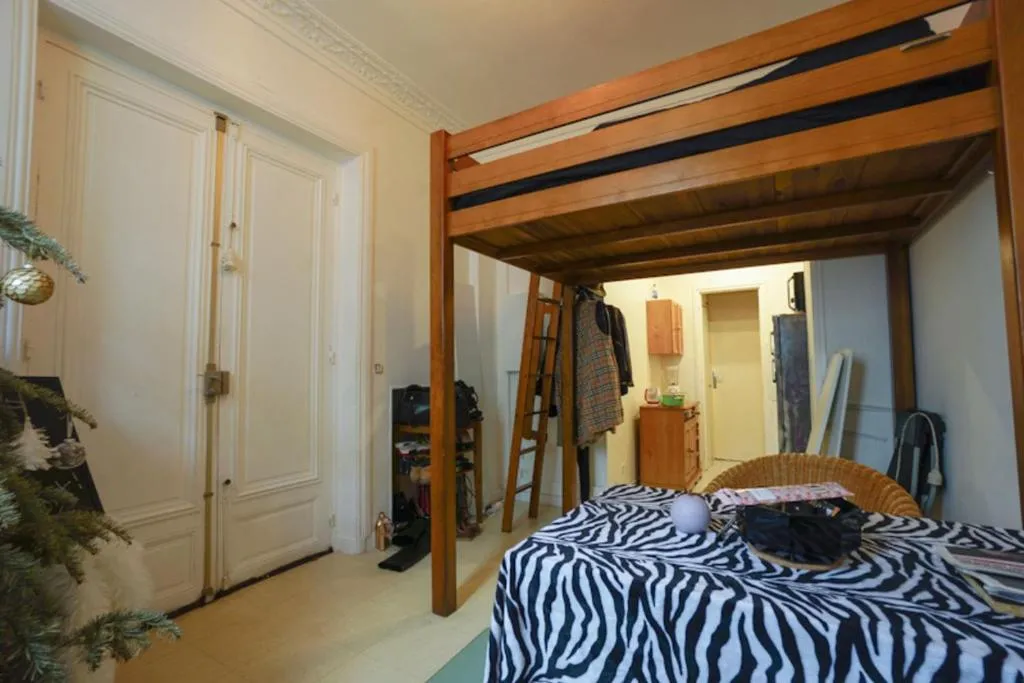 Charming studio near TOUR EIFFEL, Paris, France