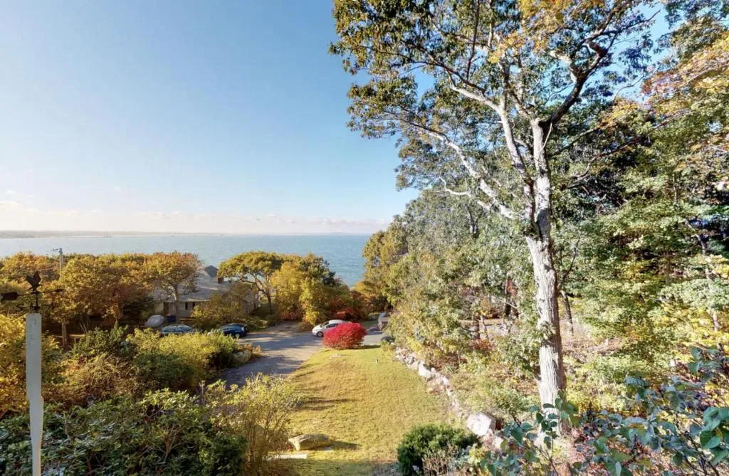 Waterfront Wonder with Bay Views, Steps to Beach home, Plymouth, United States