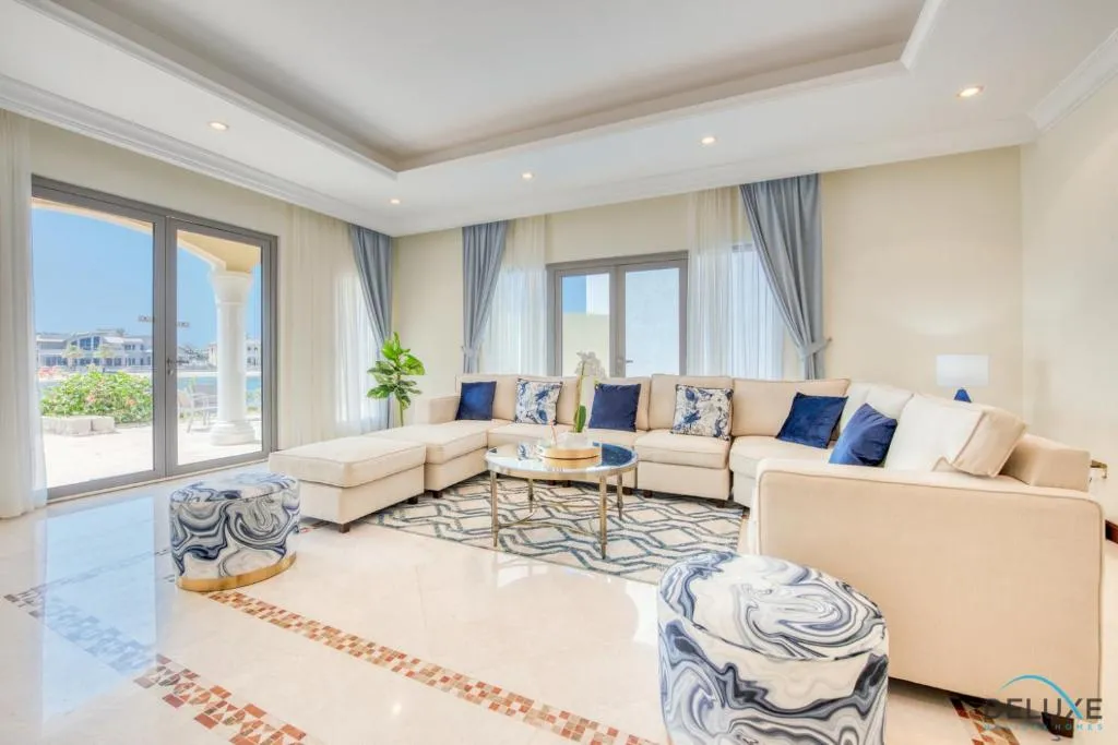 Stunning 7BR Villa with Private Pool on Palm Jumeirah, Alantos, United Arab Emirates