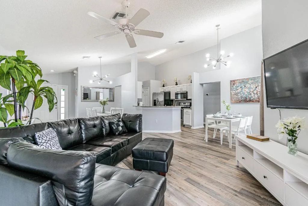 Inviting Fresh ☆☆☆☆☆ pvtPool House-Gated Community, Kissimmee, United States