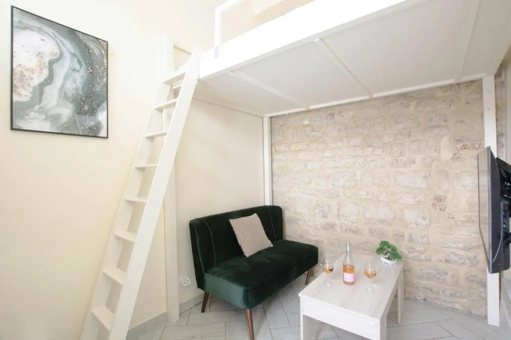 Cosy Nest in The Marais by GuestReady, Paris, Franţa