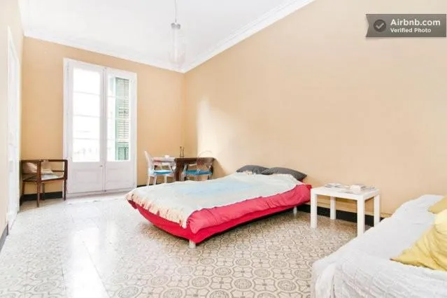 Large Double Room with Balcony, Barcelona, Spain