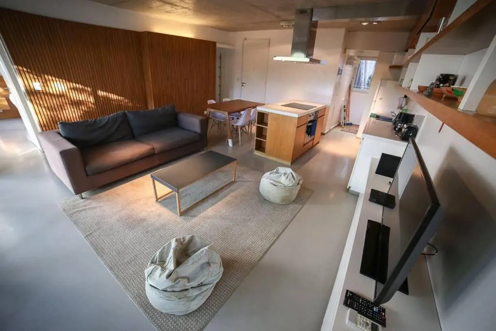 Woods Apartment Colegiales 2 Bd 4 Guest Quiet Balcony, Buenos Aires, Argentina