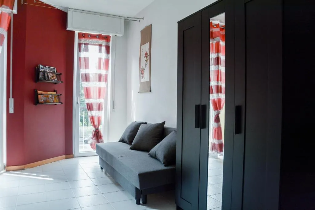 Casa Riviera, Milano, Italia