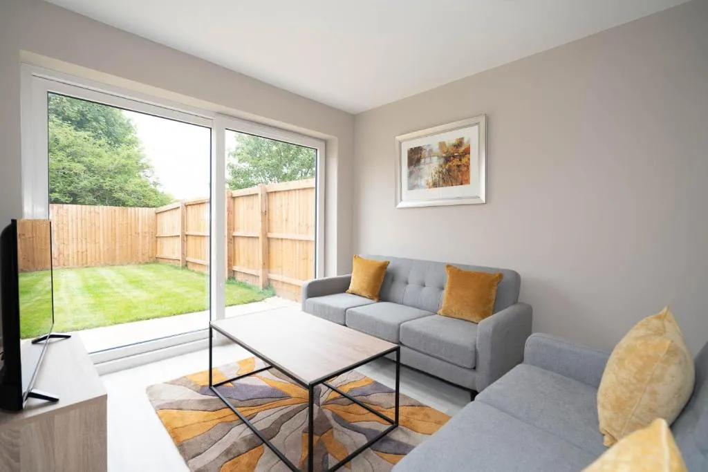 Fantastic 3BR House in Birmingham With Garden, Birmingham, United Kingdom