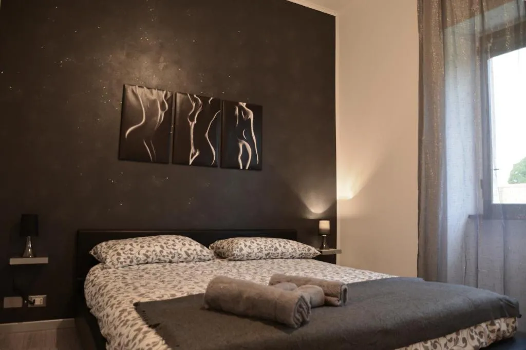 Grey & Sexy, Roma, Italia