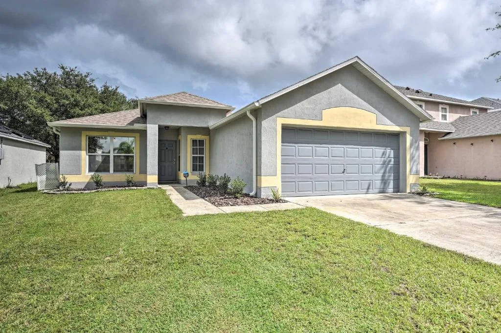 Charming Clermont Home 10 Mi to Disney Parks!, Orlando (FL), United States