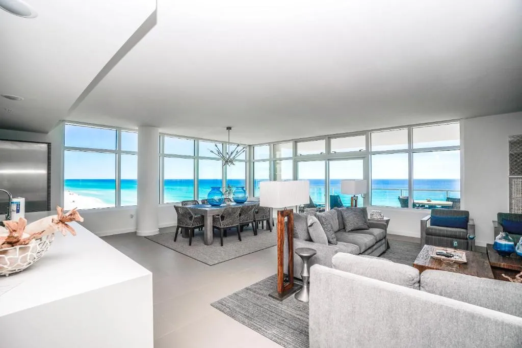 1900 NINETY EIGHT, Destin (FL), United States
