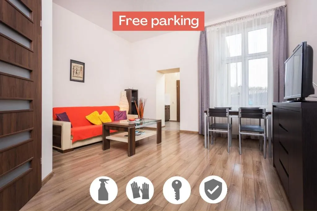 Luxor, Cracovia, Polonia