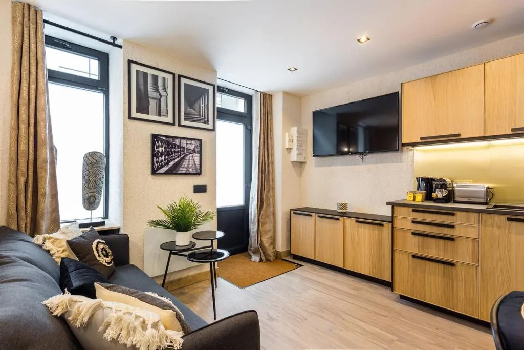 Home Suite Home Panthéon Port-Royal 1BR, Paris, Franţa