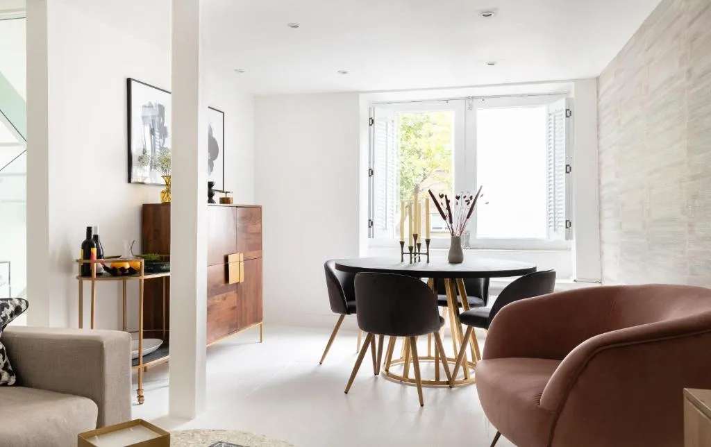 The Primrose Hill Escape - Modern & Bright 2BDR Mews Home, Londra, Marea Britanie