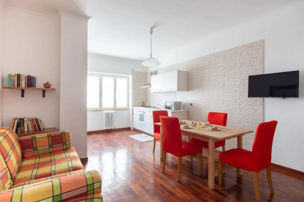 Residence Chiatamone 53, Napoli, Italia