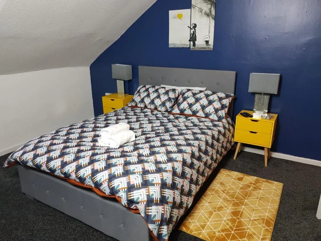 Newly refurbished vibrant home in Birmingham, Birmingham, United Kingdom