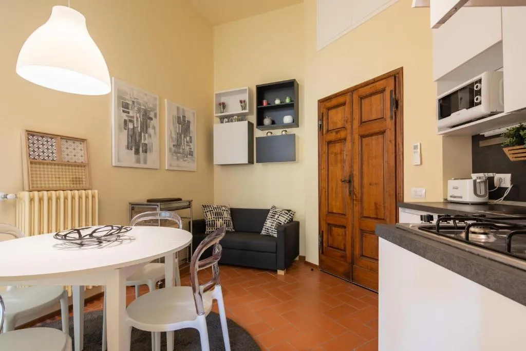 Sirio, Florența, Italia