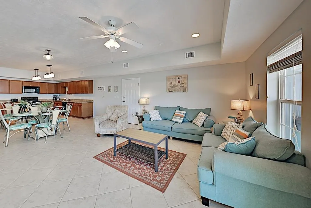 1 Block to Beach! Downtown with Lazy River, Hot Tubs condo, Myrtle Beach, Statele Unite ale Americii