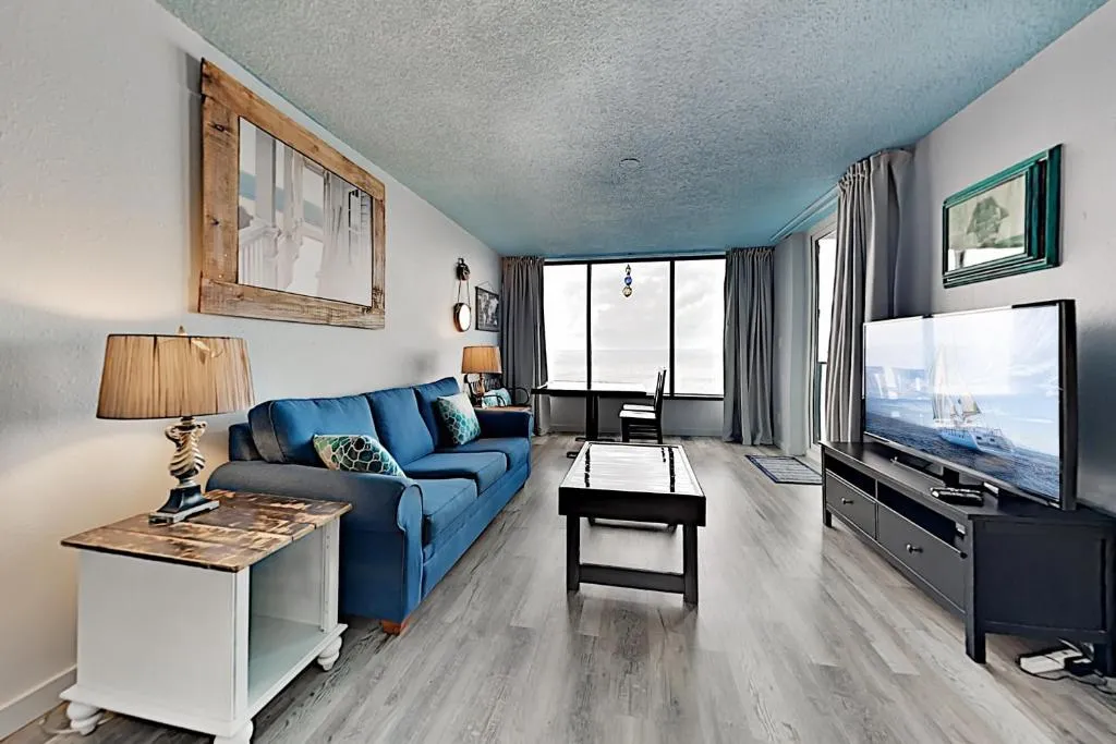 Bayside at Penthouse with Views & Pools condo, Destin (FL), United States