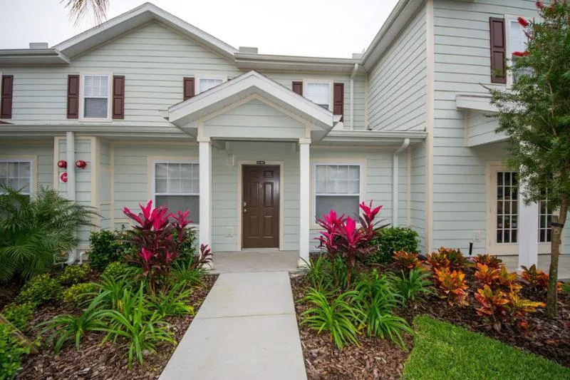 DISNEY Amazing Townhouse! Access to Pool+Gym No Parking Fee And No Resort Fee- 75, Kissimmee, Statele Unite ale Americii