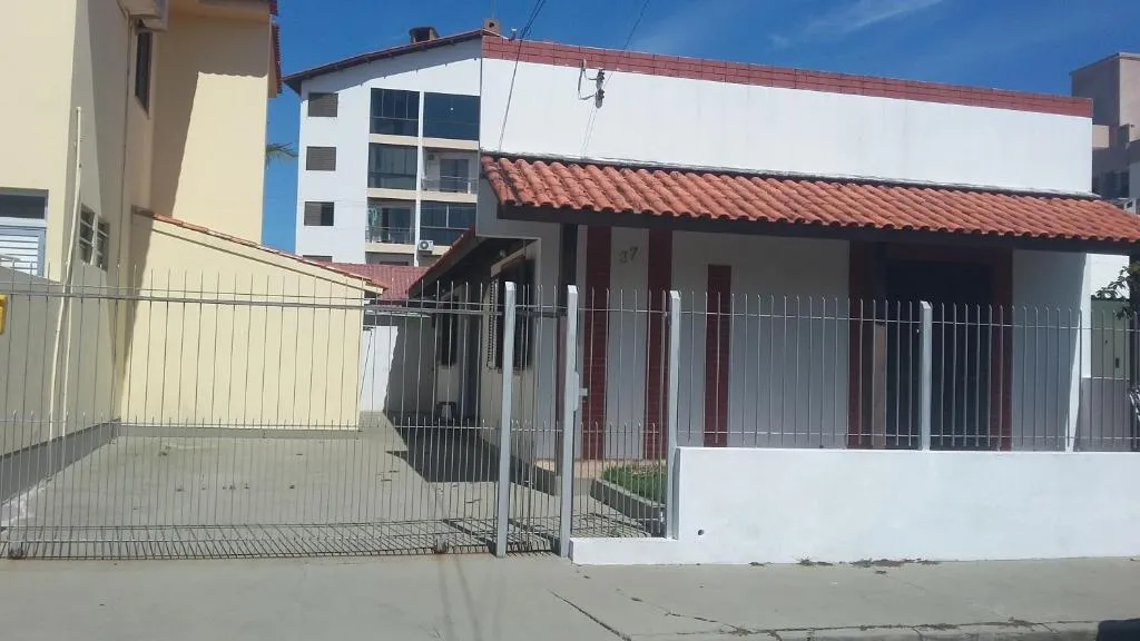 Casa 3 quartos, 50m do mar dos Ingleses (64), Florianópolis, Brazilia