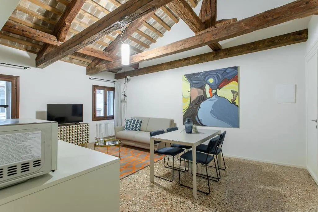 Il Cappellaio Venere Apartments, Venice, Italy