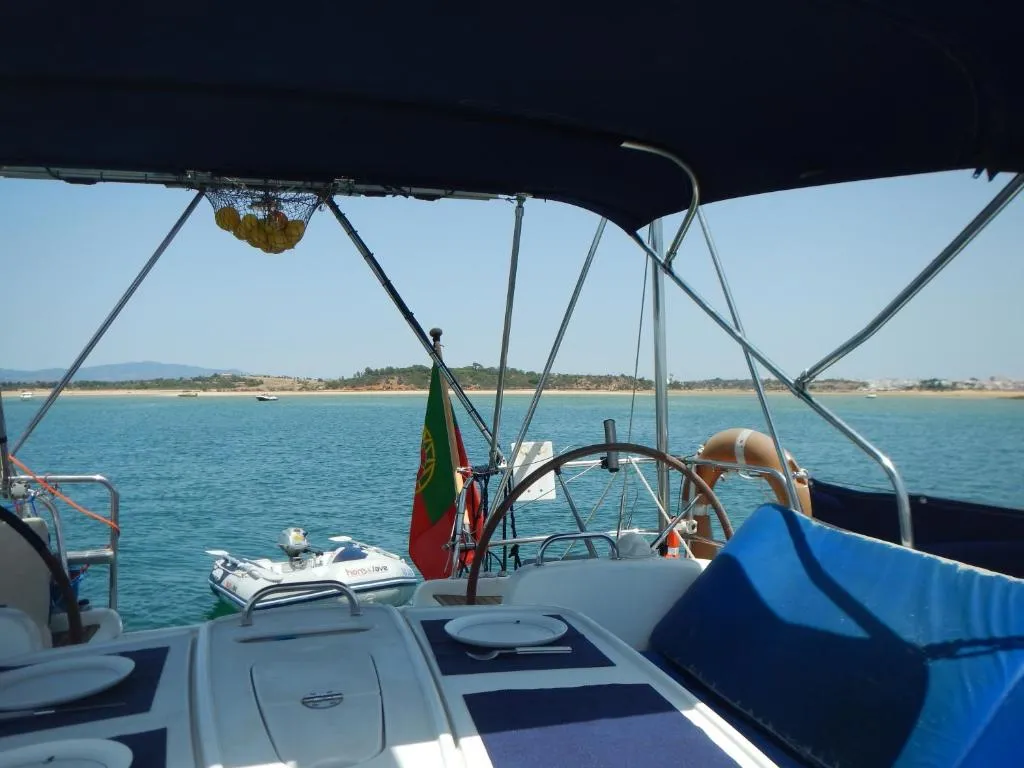 Sailing Boat at Lisbon, Lisabona, Portugalia