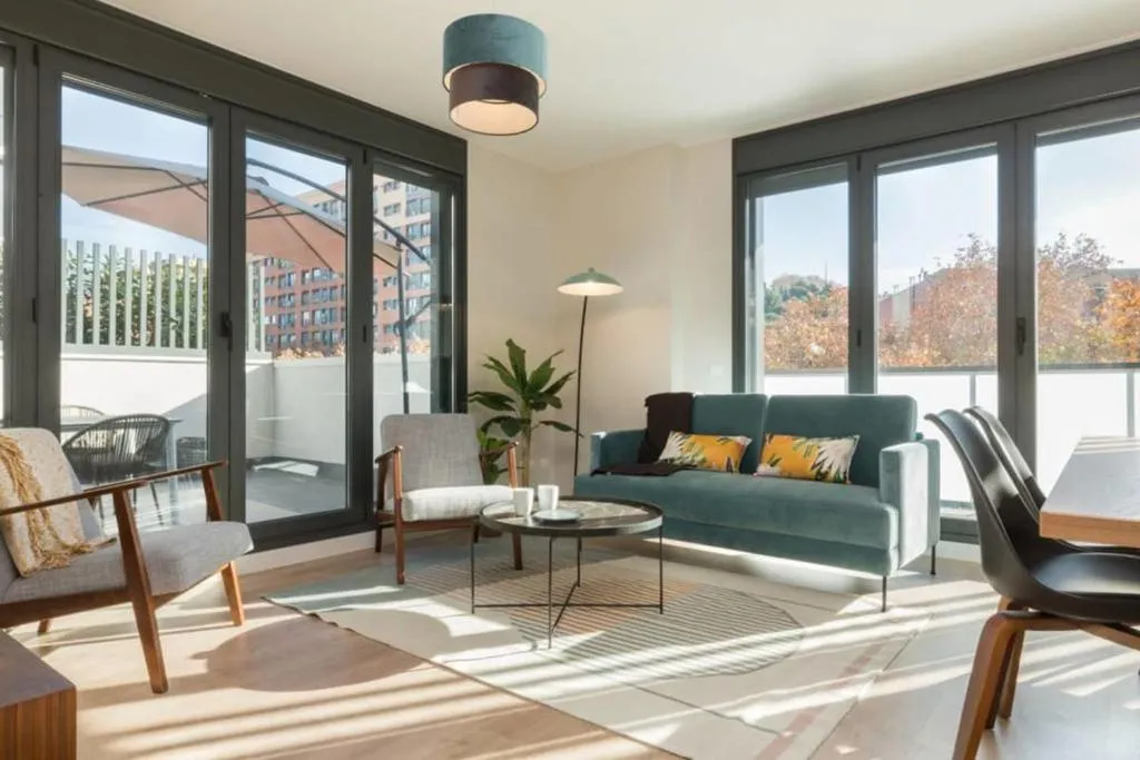 Luxurious 3 Bed Apt with Terrace in Sants-Montjuic, Barcelona, Spain