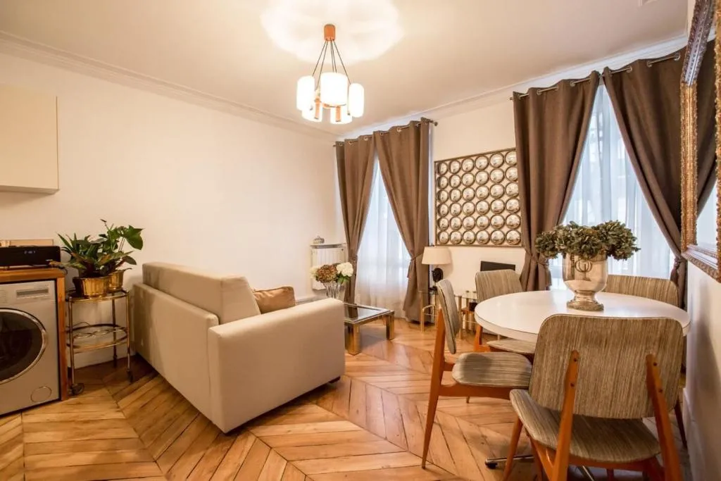 GuestReady - Stunning Apartment in the Marais Prime Location!, Paris, France