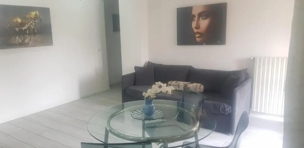 Sky Apartment, Milano, Italia