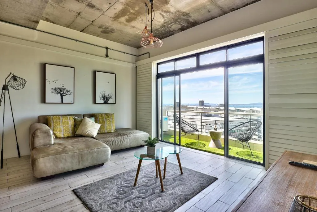 Stylish Apartment With Atlantic Ocean Views!, Cape Town, Africa de Sud