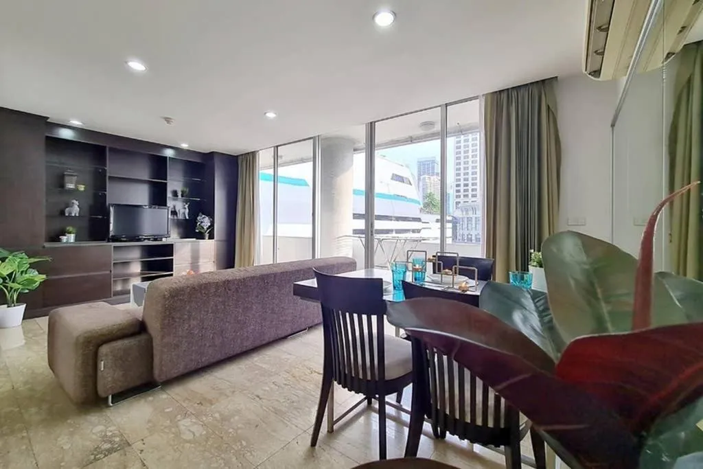 THE WARM SUNSET LUXURY HOUSE:2BR/2WC/ASOKE/BTS, Bangkok, Thailanda