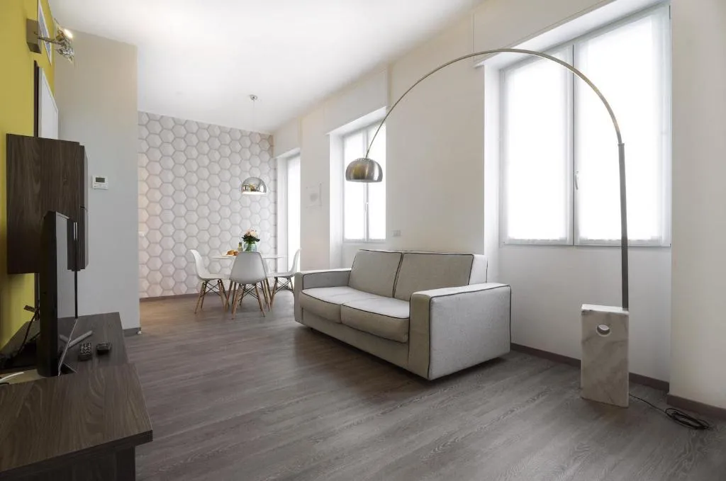 Silenzioso Bilocale con Balcone A61 in Cavallotti Duomo Apartments - Contempora, Milano, Italia