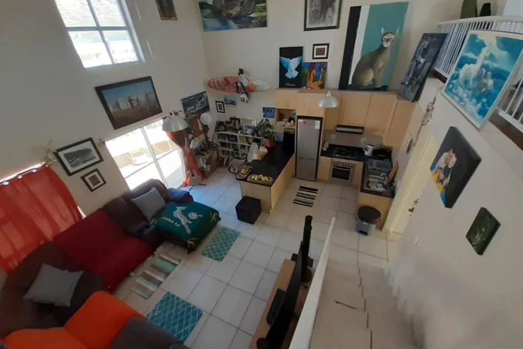 Loft Apartment, 200 metres from the beach., Cape Town, South Africa