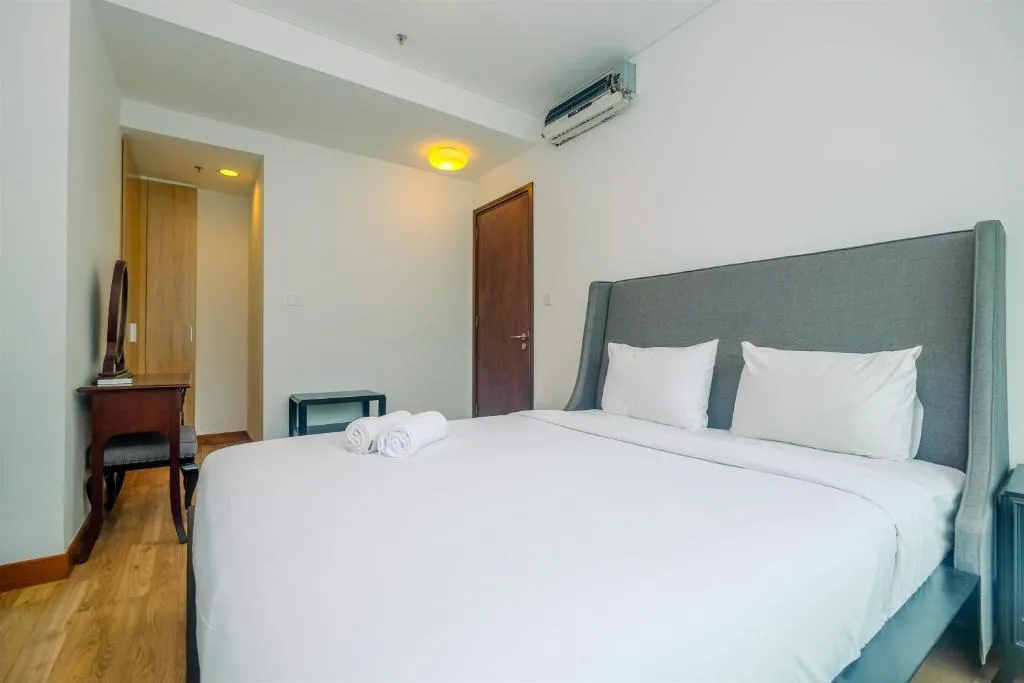 Exclusive 1BR with Working Room at Setiabudi Skygarden Apartment By Travelio, Jakarta, Indonezia