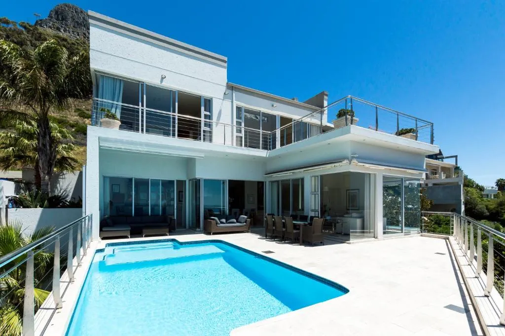 Head road, Fresnaye, Cape Town, South Africa
