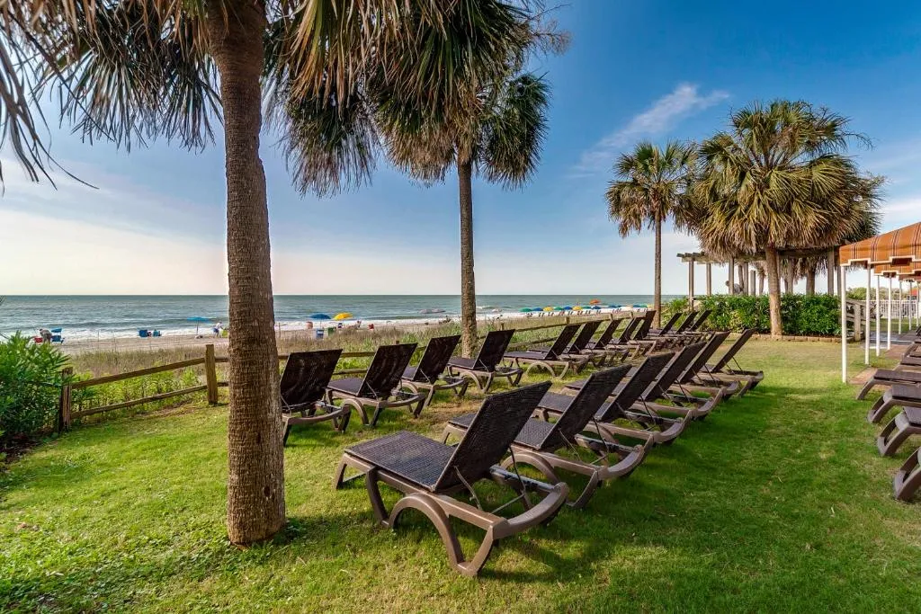 Hosteeva Beachfront Oceanview Condo at Breakers Boutique Resort, Murrells Inlet (SC), United States
