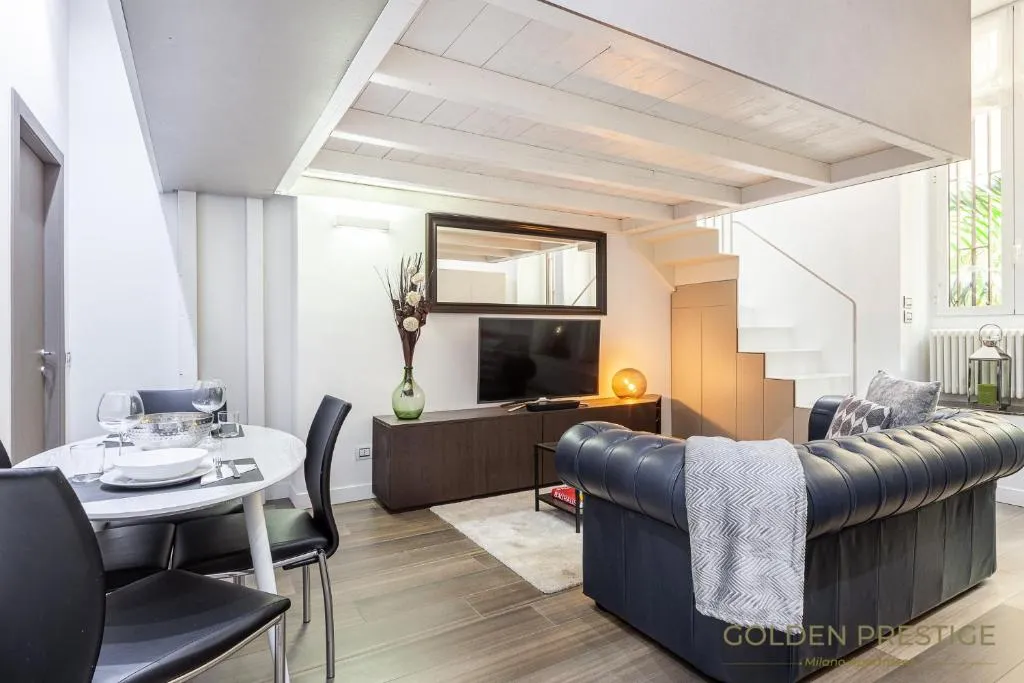 Golden Prestige, Milano, Italia