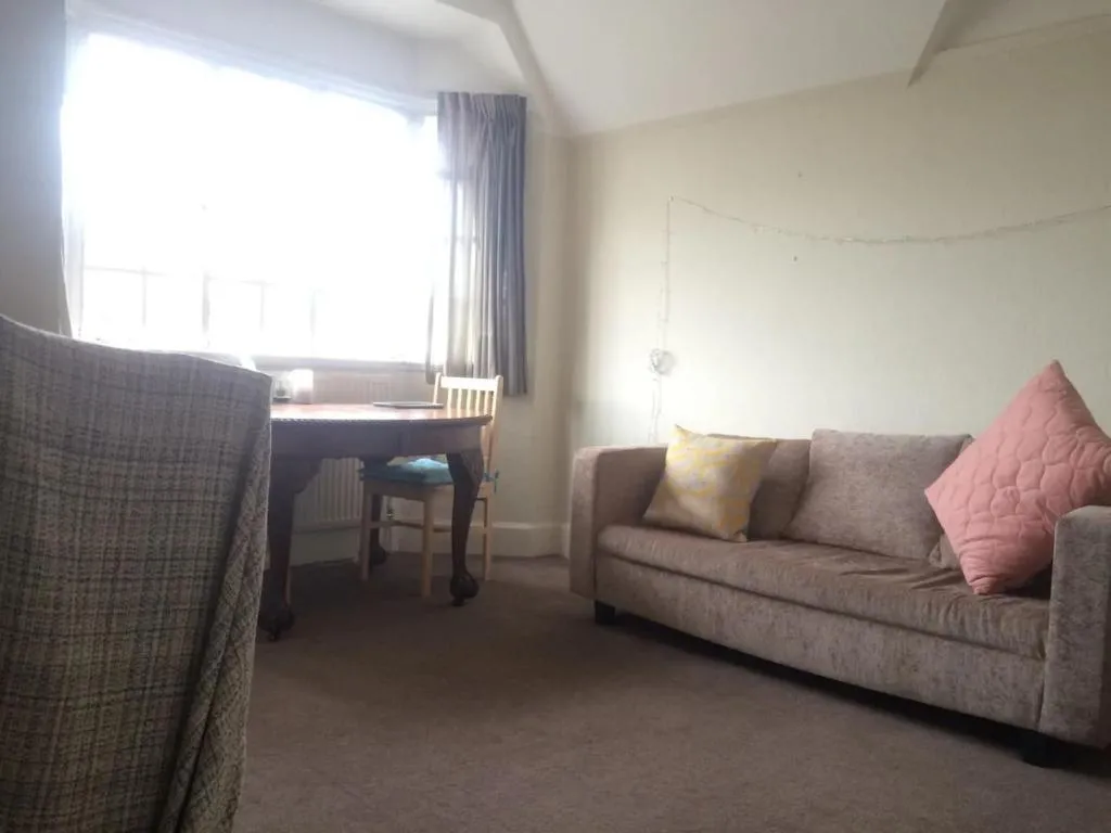 Bright 2 Bedroom Apartments Close To Tube, Londra, Marea Britanie