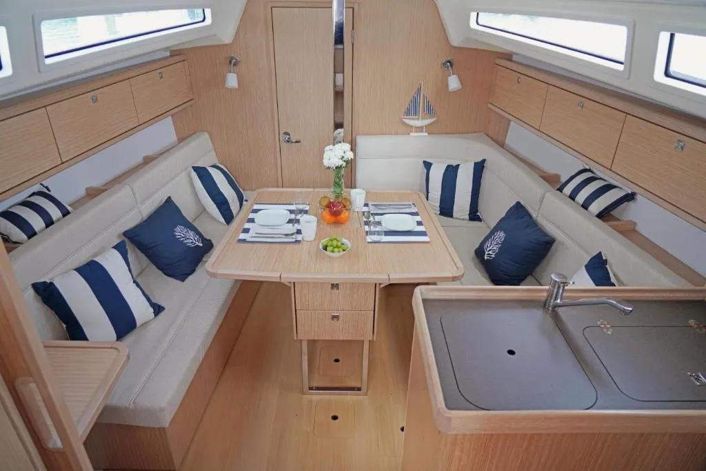 Luxury Sailing Boat, Amadora, Portugal