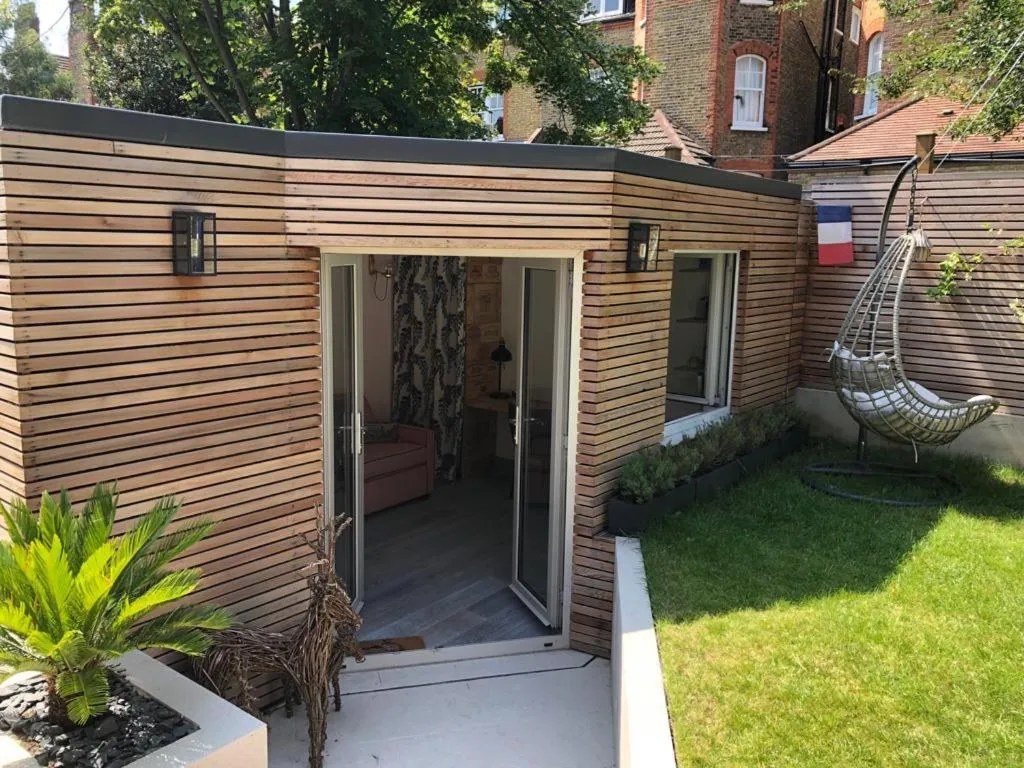 Independent garden study, Londra, Marea Britanie