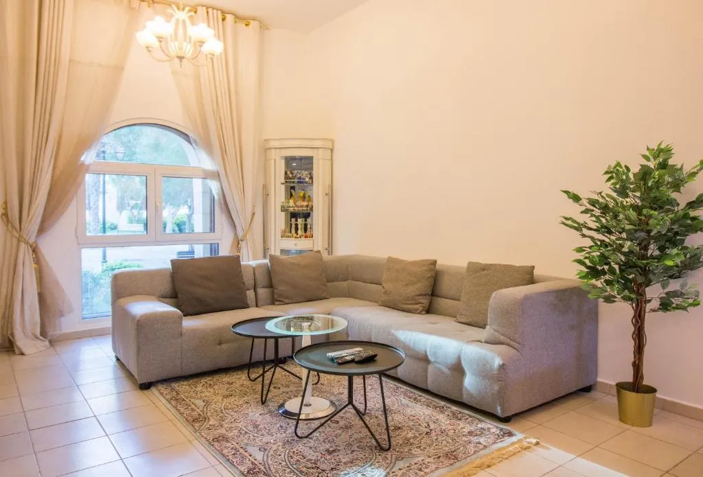 One Perfect Stay - 1BR Discovery Gardens, Dubai, Emiratele Arabe Unite