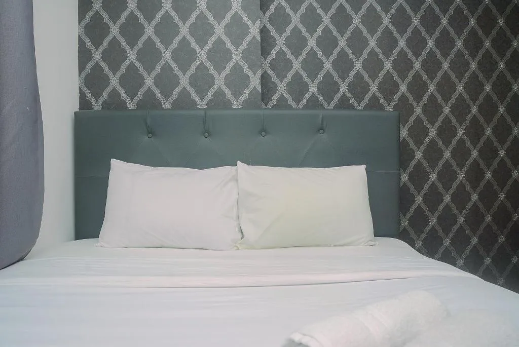 Bassura City 2BR Apartment with Minimalist Design near Shopping Mall By Travelio, Jakarta, Indonezia