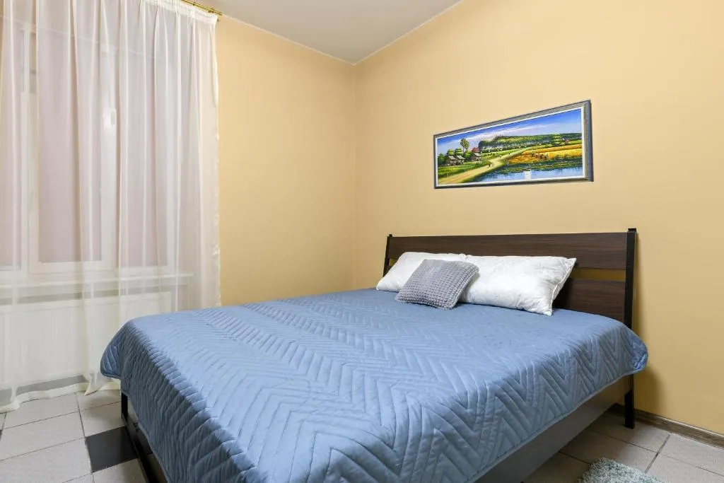 Beautiful*newly furnished*Studio Apartment 5 min walk from Hermitage, Sankt Petersburg, Rusia