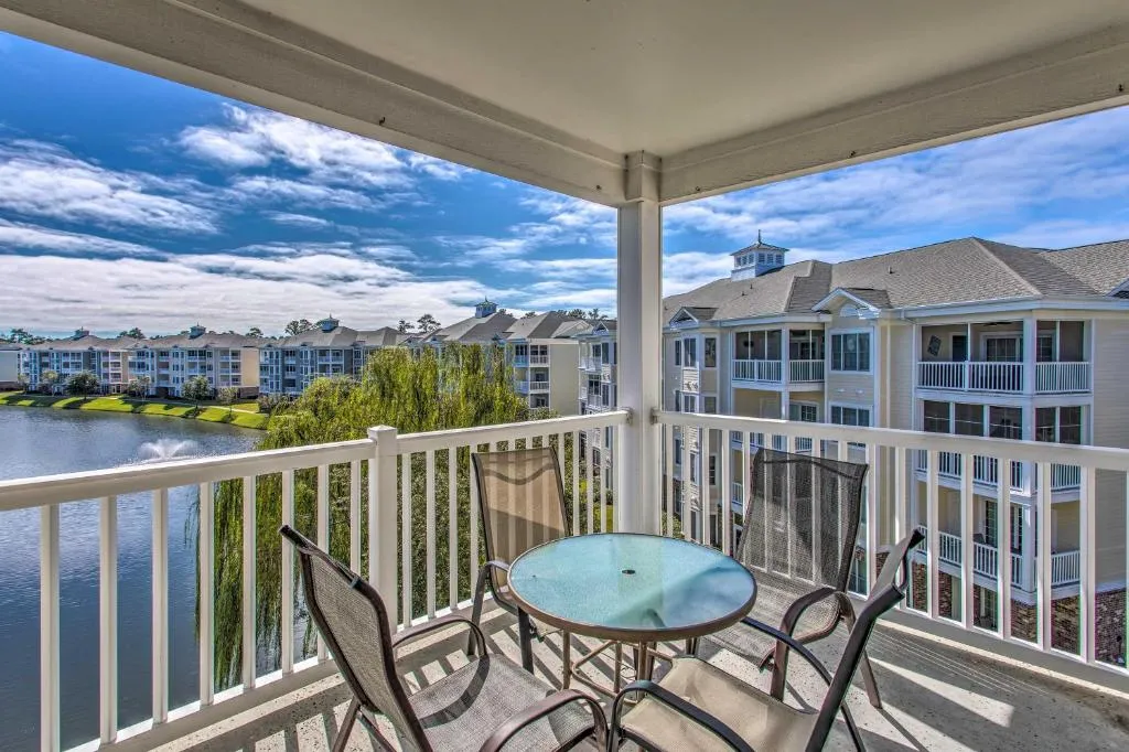 Resort Condo with Pool Access, 2 Miles to Beach, Myrtle Beach, Statele Unite ale Americii