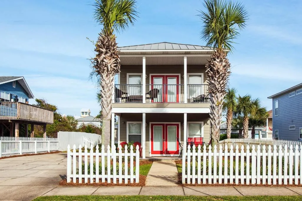 350' to Beach! Sirenia with Pool & Guest House home, Destin (FL), United States